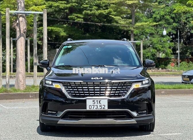 2023 Premium 2.2D 7S - 71000 km