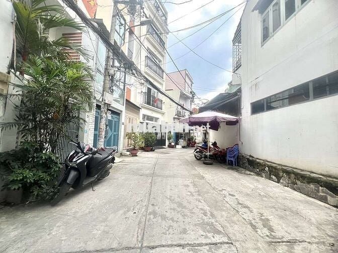 🌟 CĂN NHÀ GIỮA TRUNG TÂM BÌNH THẠNH – GIÁ TRỊ VỮNG NHƯ VÀNG!