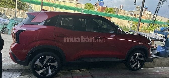 GIA ĐÌNH ÍT ĐI NÊN CẦN BÁN XE XFORCE