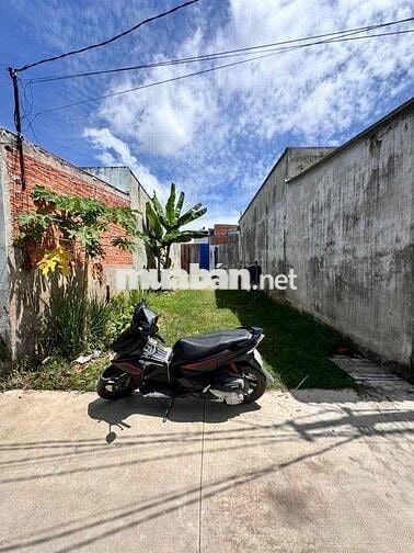 Cần bán gấp miếng đất 4x15 giá 270triệu ở Xuân Thới Thượng Hóc Môn