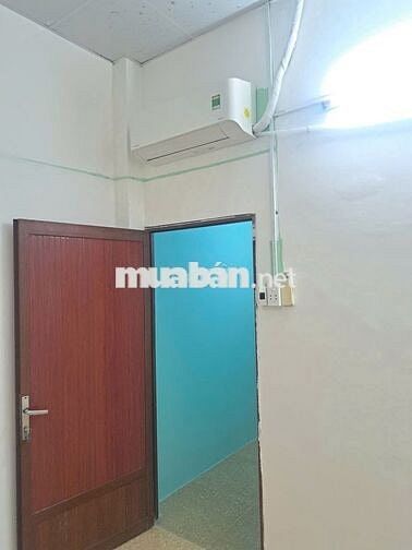 Phòng trọ 12m2 đường Âu Dương Lân, phường Chánh Hưng, Tp. Hồ Chí Minh