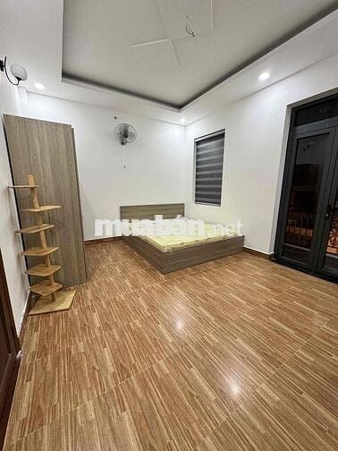 CHÍNH CHỦ CHO THUÊ CĂN BAN CÔNG, GẦN CHỢ, SIÊU THỊ, TRƯỜNG…