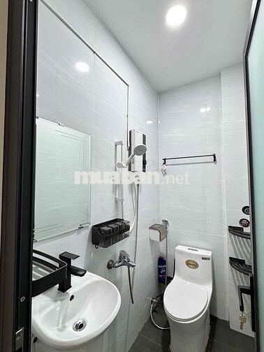 CC cho thuê nhà nguyên căn đẹp tại hẻm Huỳnh Văn Nghệ