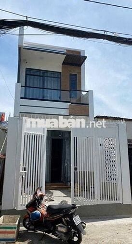 NHÀ 1T1L SÂN ĐẬU OTO NGAY CHỢ HIỆP BÌNH. SẴN NỘI THẤT