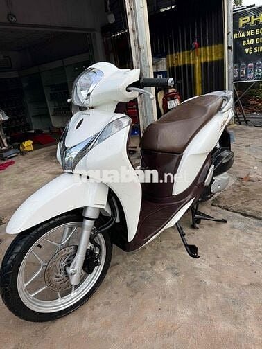 xe đẹp máy moc zin êm.bao hồ sơ cho ae