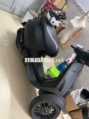 vespa 2015 đen nhám