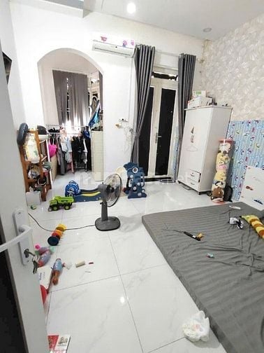 ⭐️Nhà 1 Lầu DT:4x12m đẹp Cao cấp cách Mặt tiền Phạm Văn Chiêu 20m, P13
