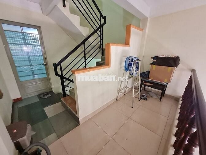 Nhà cho thuê đầy đủ tiện nghi, gần trung tâm