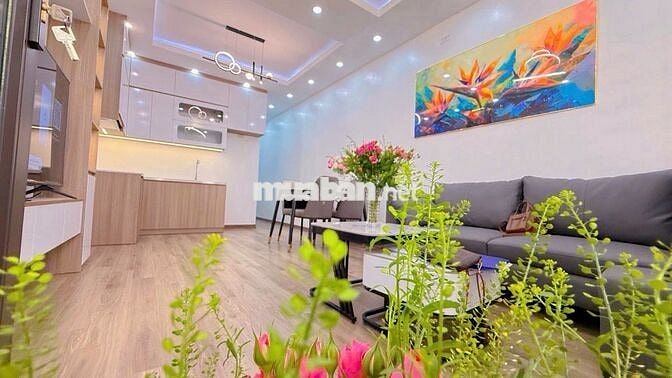 Cầu Giấy - Sổ Đỏ - 2 ngủ - 65m2 - Tập Thể - 4.35 Tỷ