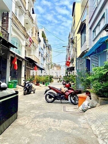 Bán nhà 3 TẦNG - giá 5,6tỷ (TL) - Cầu Vượt Bình Phước - Vạn Phục City