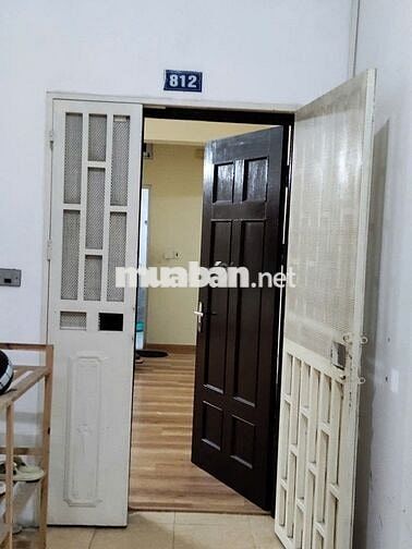 Cần cho thuê căn tầng 8 nhà CT2A khu đô thị Mễ Trì Hạ 85m2,2N, 1VS