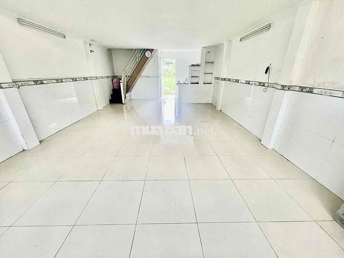 Nhà Vườn Lài Sát Cầu Sắt Gò Vấp DT 85m2 1Trệt 1Lửng 2Pn 1Wc Hẻm Ba Gac
