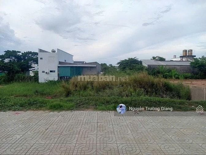 Bán đất mặt tiền đường Trương Thị Giao, Đức Hòa, Long An