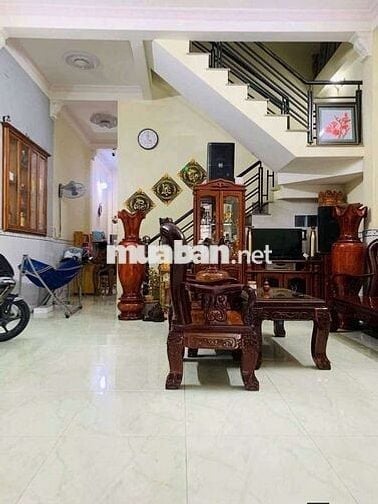 Cho thuê nhà sân xe hơi ,có nội thất Tân Đông Hiệp