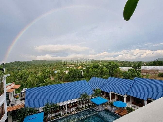 Resort 2,100m2 đất 3MT, View sân bay Phú Quốc và View biển, P Quốc
