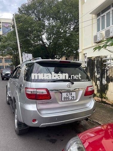Toyota Fortuner 2010 2.5G - 180000 km