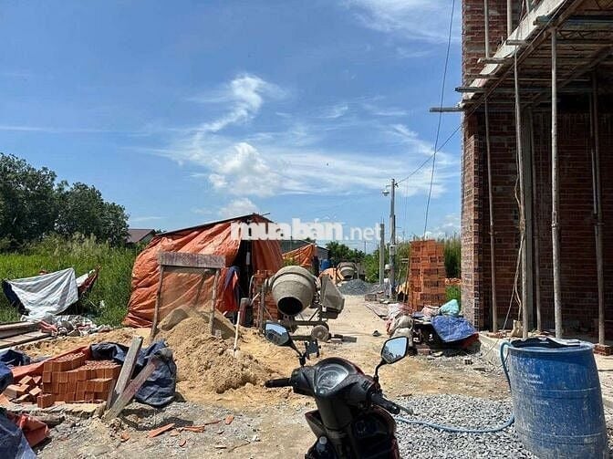 Đất Khu Huỳnh Thị Quyến giá 2ty450