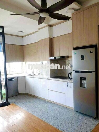 Bán căn hộ cc Đội Nhân, căn góc, 70.3m 2 phòng ngủ, wc, full NT
