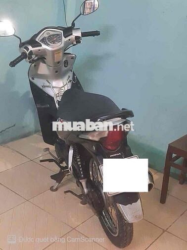 Xe số Honda Wave RSX màu bạc đen
