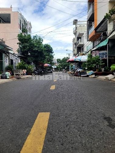 NHÀ 4 X 15M - XÂY 3 TẦNG CƯ XÁ PHÚ LÂM D - PHƯỜNG 10 - Q6.