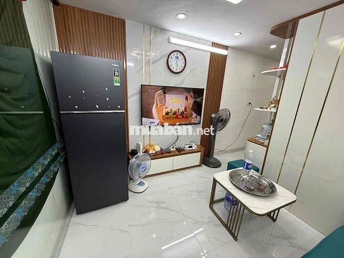 Chính chủ bán nhà tập thể Tân mai tầng 1, mặt ngõ, gần ô tô đỗ