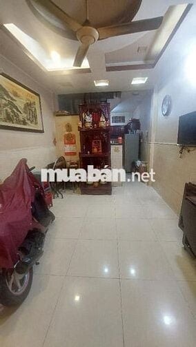 Nhà Gần Đầm Sen, hẻm 4m thông Hòa Bình – 35.6m² – 2 tầng – 4.2 tỷ