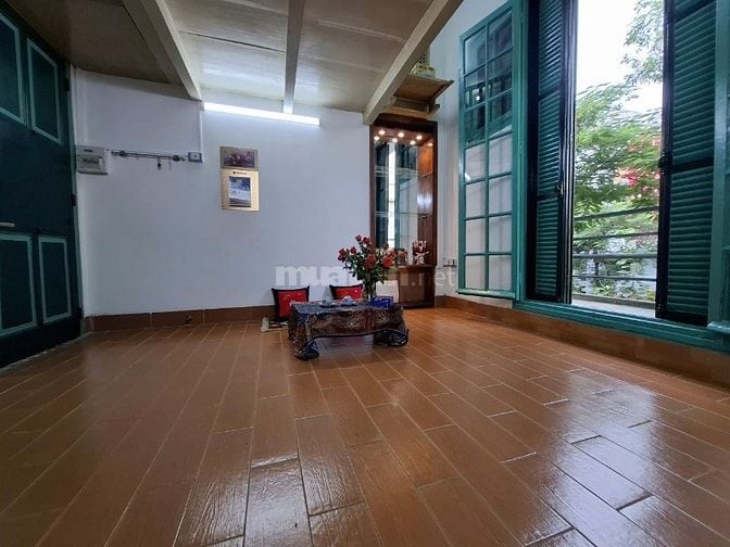 Chính chủ bán căn hộ trong biệt thự Pháp cổ 83 Nguyễn Thái Học,Ba Đình