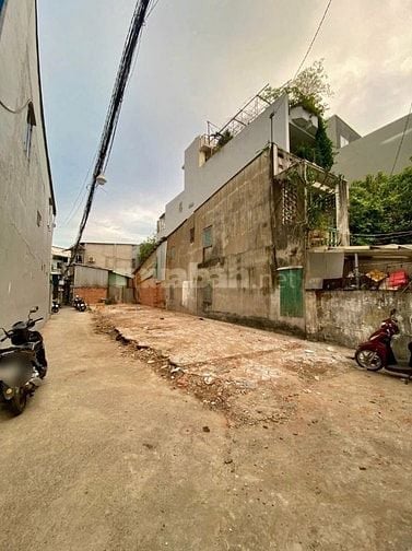 Bán đất 5m x 10m Lô góc 2 mặt hẻm Bạch Đằng- gần ngã tư Hàng Xanh
