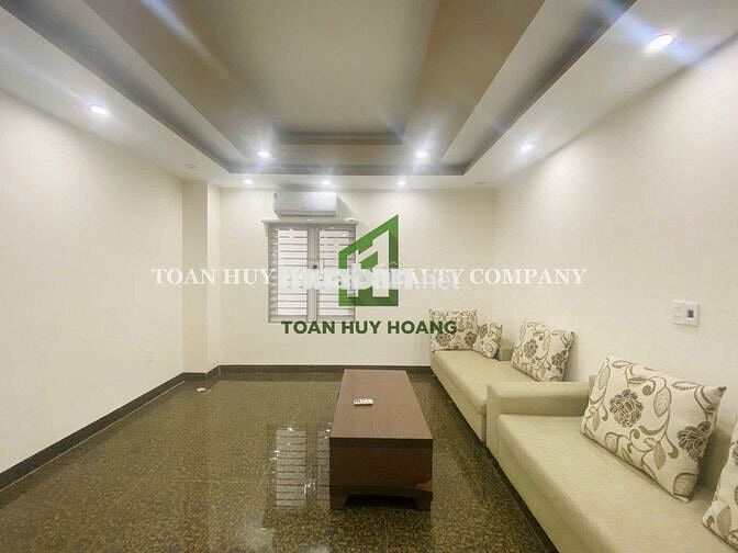 Nhà đẹp 4 tầng gần Vincom Đà Nẵng 4 phòng ngủ hiện đại