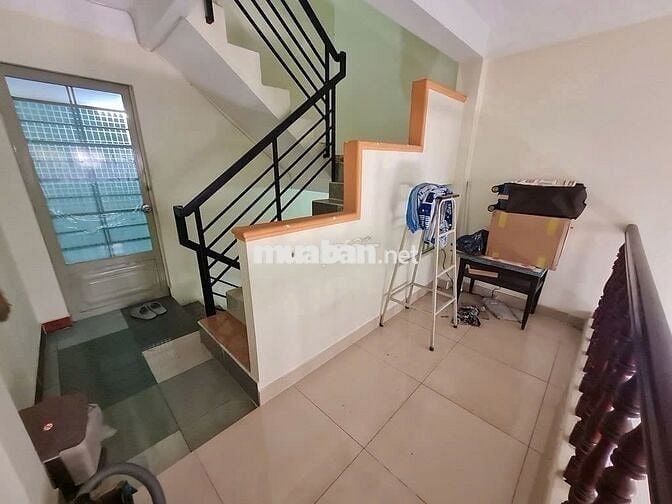 NNC Phan Văn Hân P.17 Bình Thạnh 4x15m 2 Lầu 3PN. Giá 16 triệu/ tháng