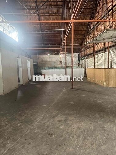 cho thuê mặt bằng Nguyễn Văn Linh 258m2 giá 50 tr