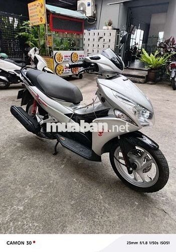 Xe moi dọn sạch đẹp