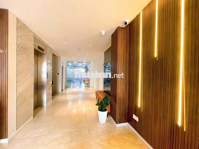 Cho thuê VP 65m2 MT Nguyễn Hữu Cầu có sẵn 10 bộ bàn ghế vào làm ngay