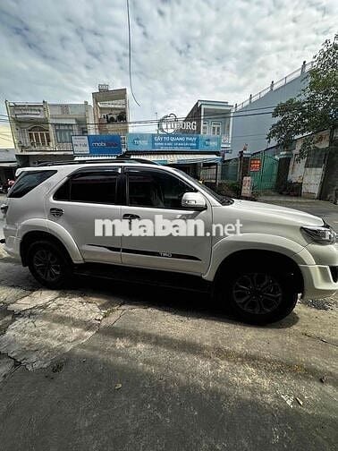 Toyota Fortuner 2010 2.7