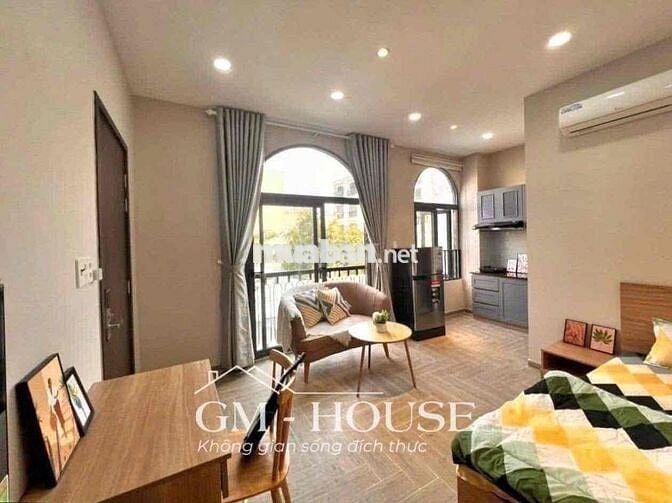 Cho Thuê Căn Hộ Bình Thạnh gần chợ Bà Chiểu ban công, nhà thang máy