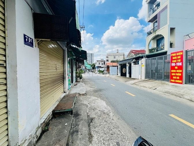 Bán nhà 4 tầng mặt tiền đường Số 8,Trường Thọ-Giá bằng căn hộ cao cấp.