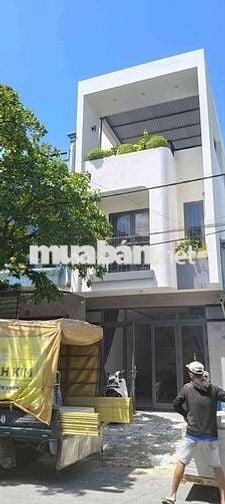 Chủ cần bán  nhà 3 mê mặt tiền Lê Thạch ,88m2