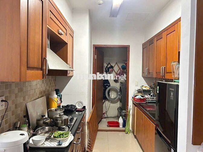 Cho thuê căn hộ chung cư Ngọc Lan
