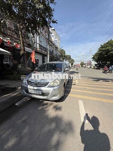 Toyota Innova 2009 V-198000 km