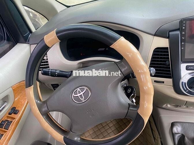 Toyota Innova 2009 G - 28000 km