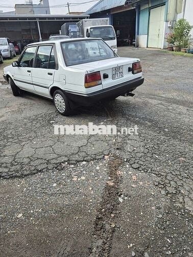 Toyota Dòng khác 1983 - 200 km