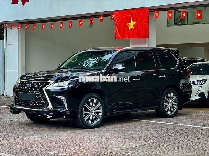 Lexus LX570 Trung Đông 2016