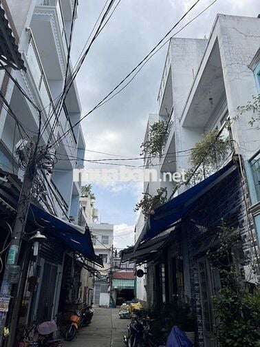 🏡Bán gấp nhà Ngay Lê Văn Qưới ... 2 phòng , hẻm xe hơi 💘 Pháp lý chuẩn