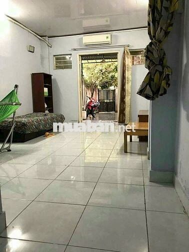 BÁN NHÀ TRÊT, HẺM 3 GÁC, 2 XET, TRẦN VAN ĐANG Q.3