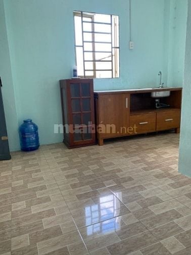 Phòng 28m2 mặt tiền huỳnh tấn phát(1 phòng khách,1 phòng ngủ)