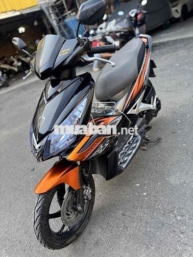 AB 2010 up 2011 thái bstp máy zin cam -đen mới 90%