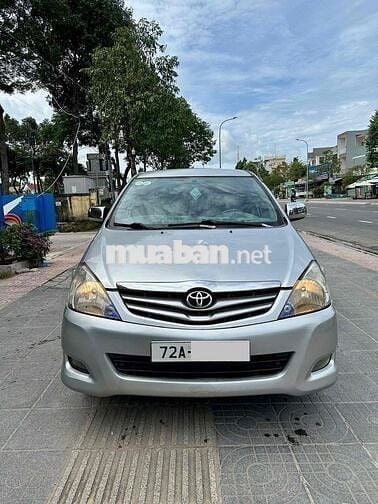 Toyota Innova 2009 G - 140000 km