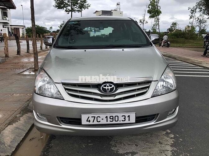 Toyota Innova 2006 G - 188 km