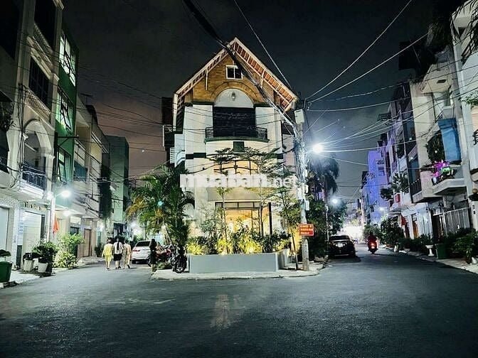 Cho thuê nguyên căn Villa Tân cổ điển, gần mặt tiền Quang Trung p10 GV