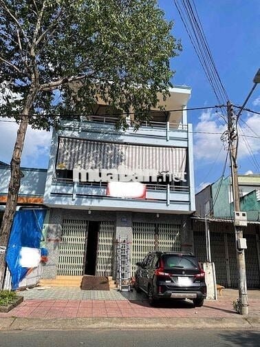 Nhà mặt tiền 250m2, 6 phòng, trung tâm thành phố